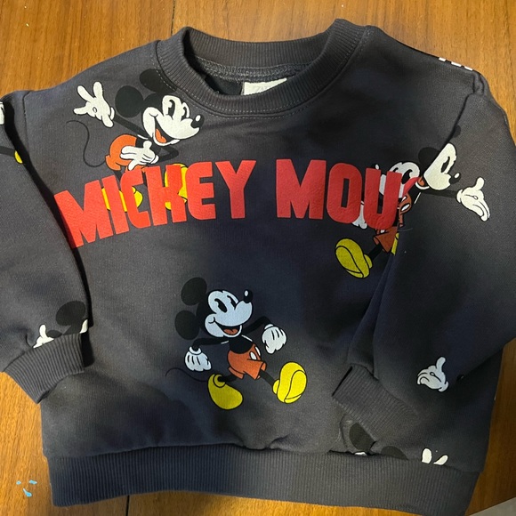 Zara Mickey sweater - Picture 2 of 2